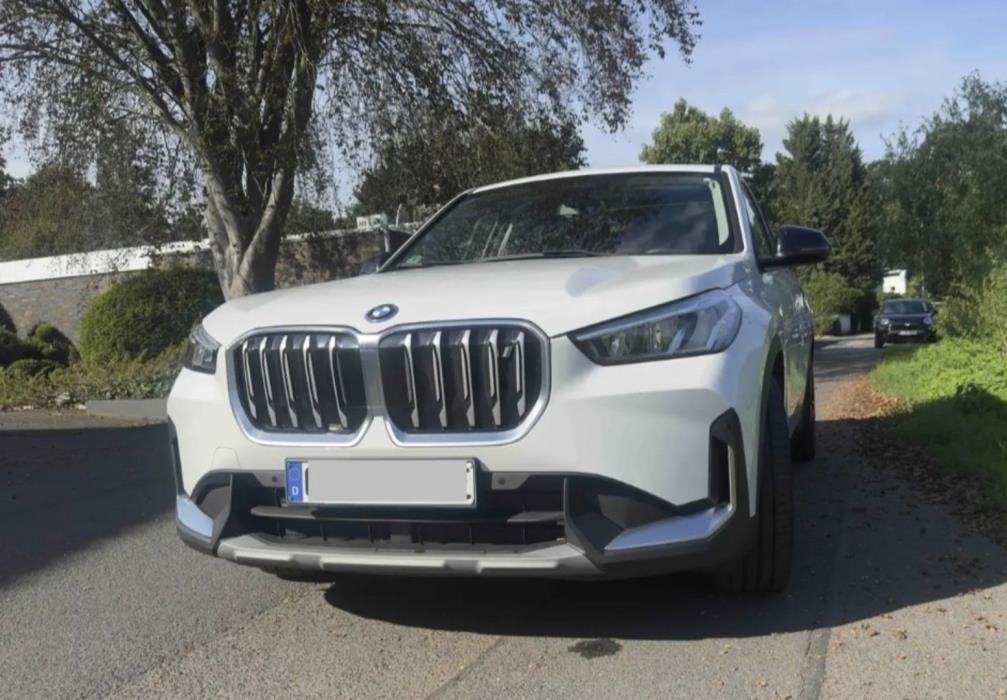 BMW IX1 2023