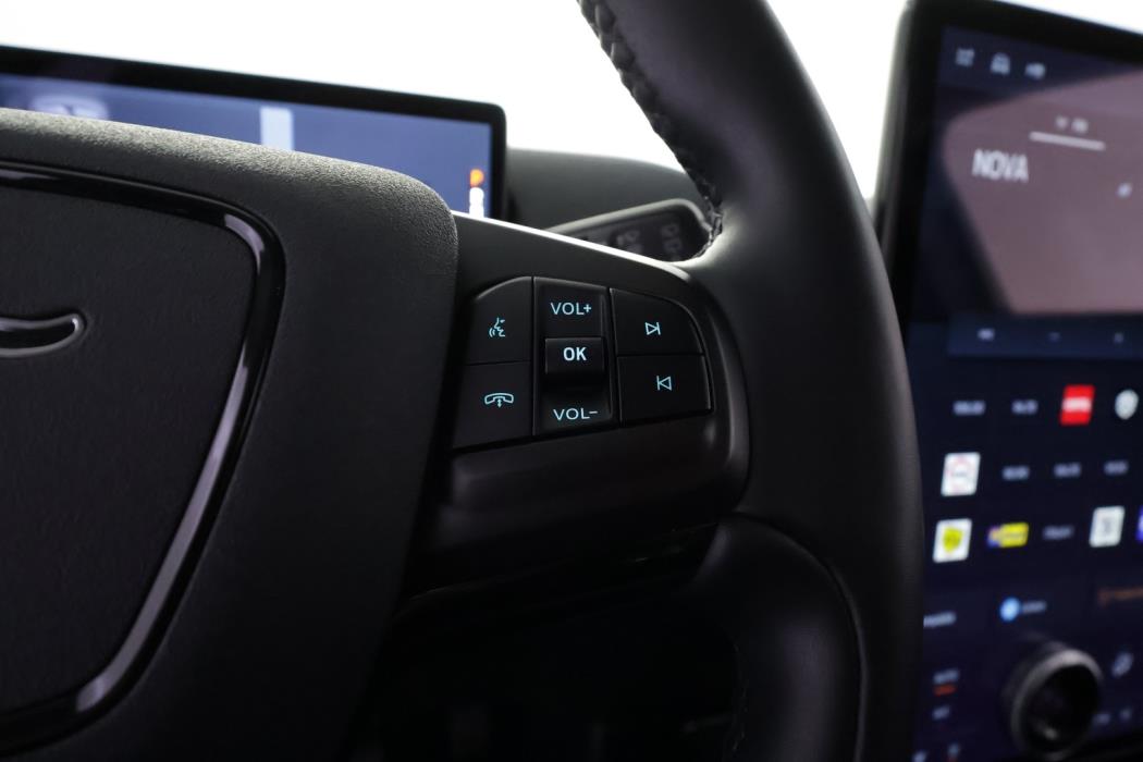 FORD Mustang Mach-E 2023