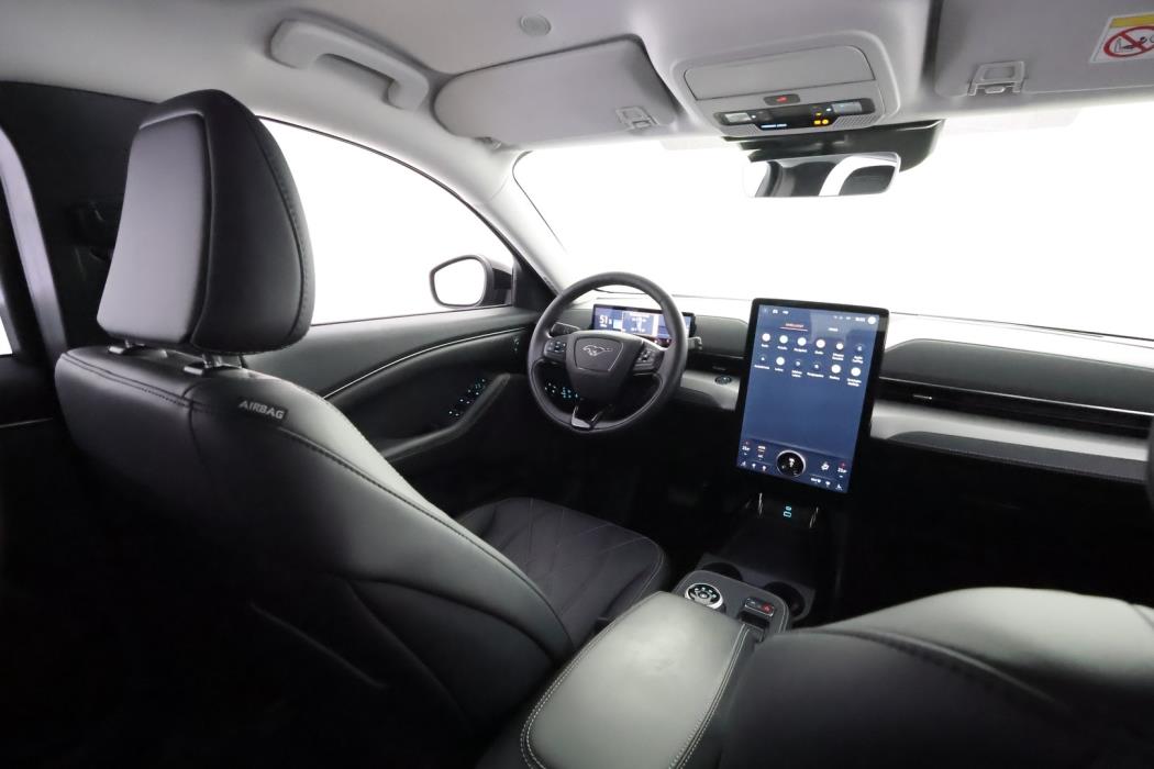 FORD Mustang Mach-E 2023