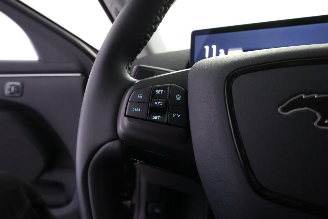 FORD Mustang Mach-E 2023