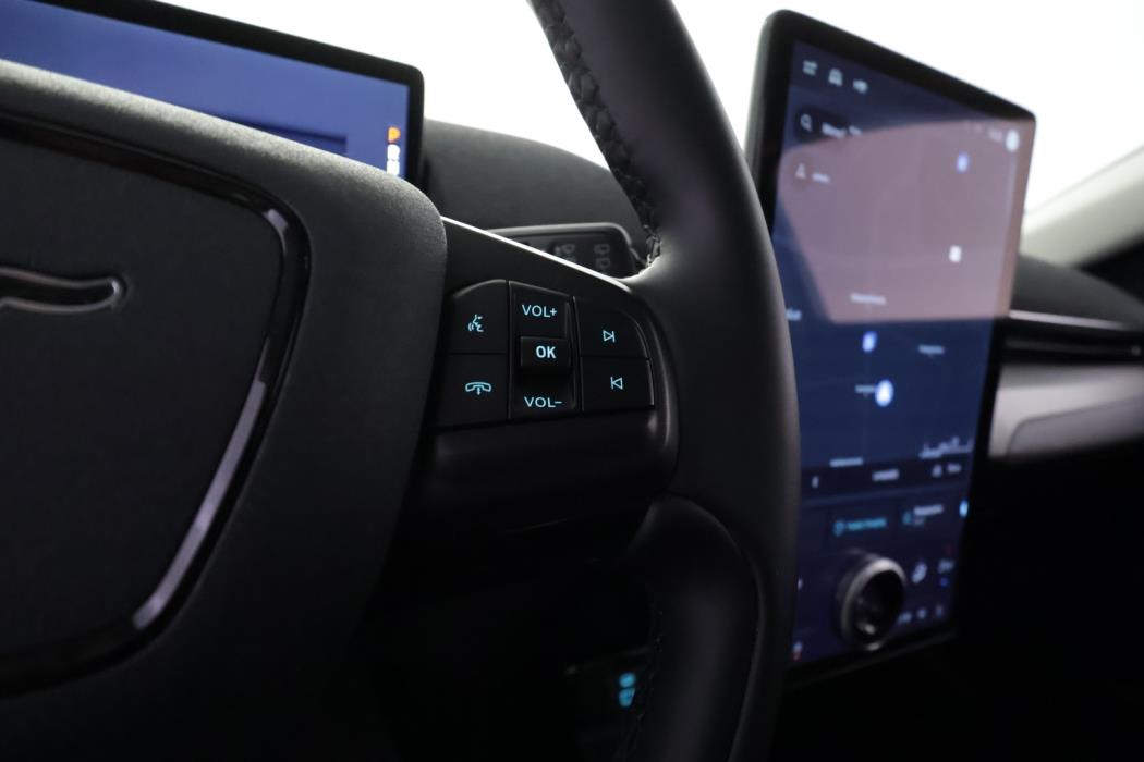 FORD Mustang Mach-E 2023