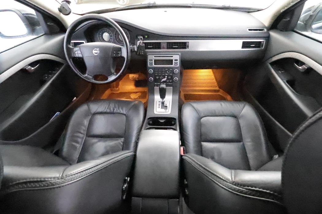 VOLVO XC70 2008