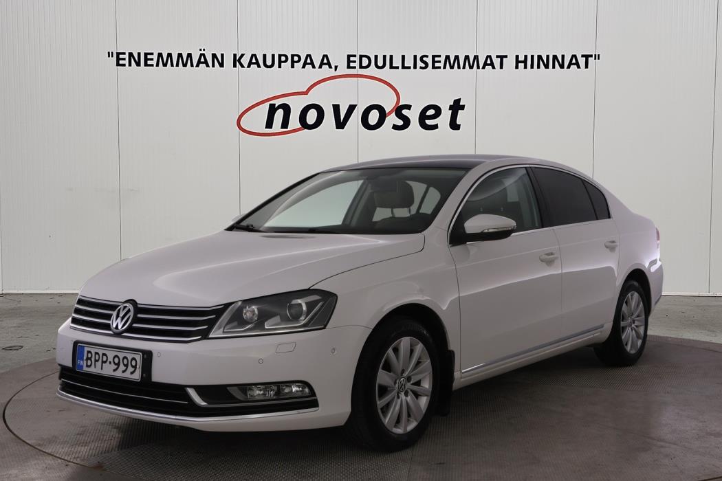 VOLKSWAGEN Passat 2012