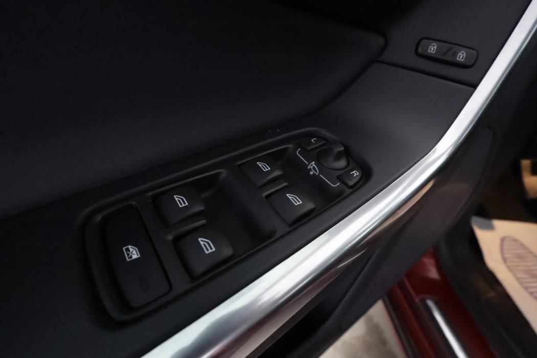 VOLVO V60 2015