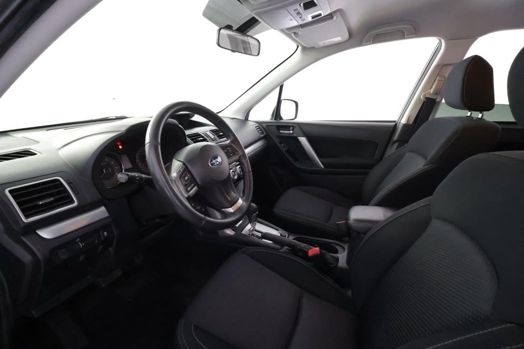 SUBARU Forester 2015