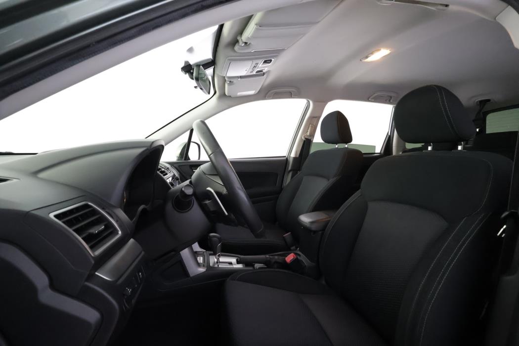 SUBARU Forester 2015