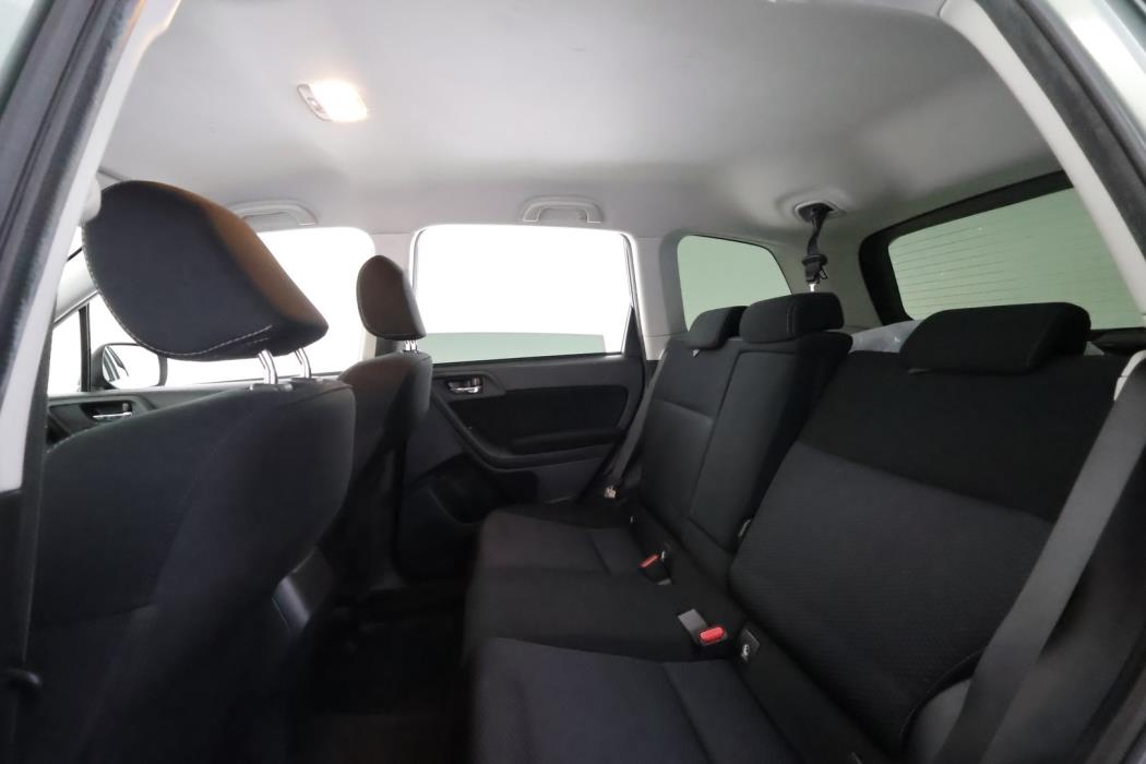 SUBARU Forester 2015