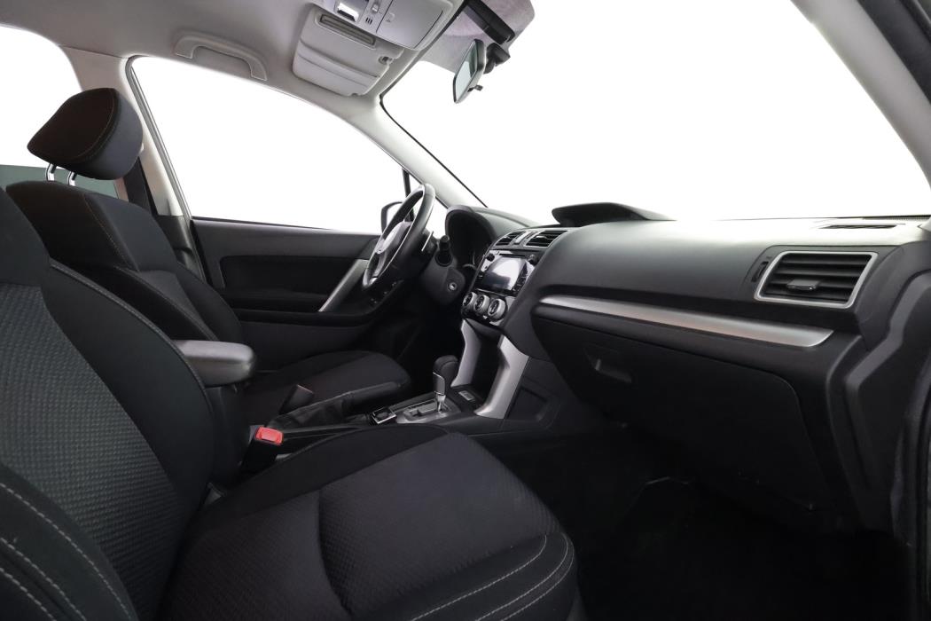 SUBARU Forester 2015