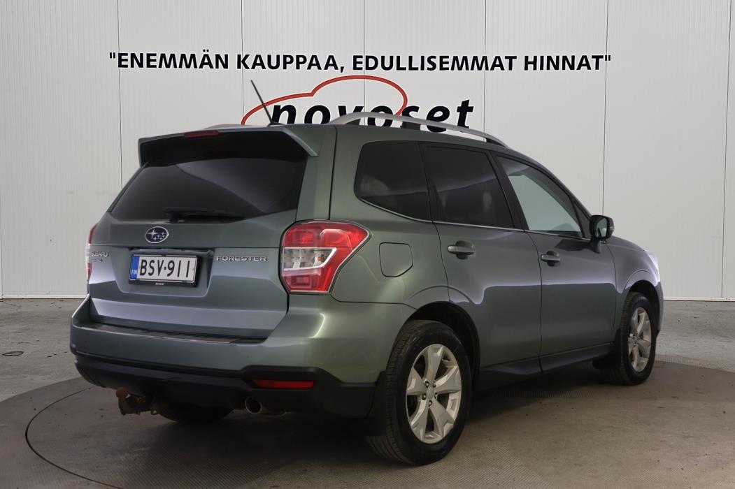 SUBARU Forester 2015
