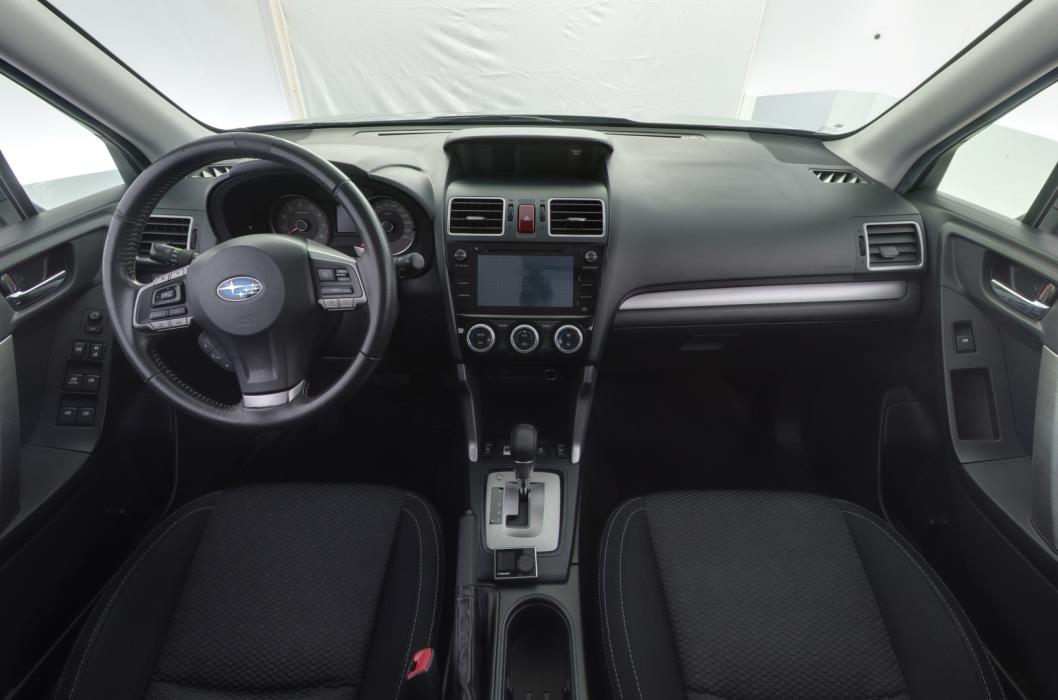 SUBARU Forester 2015