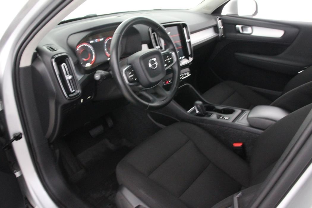 VOLVO XC40 2019