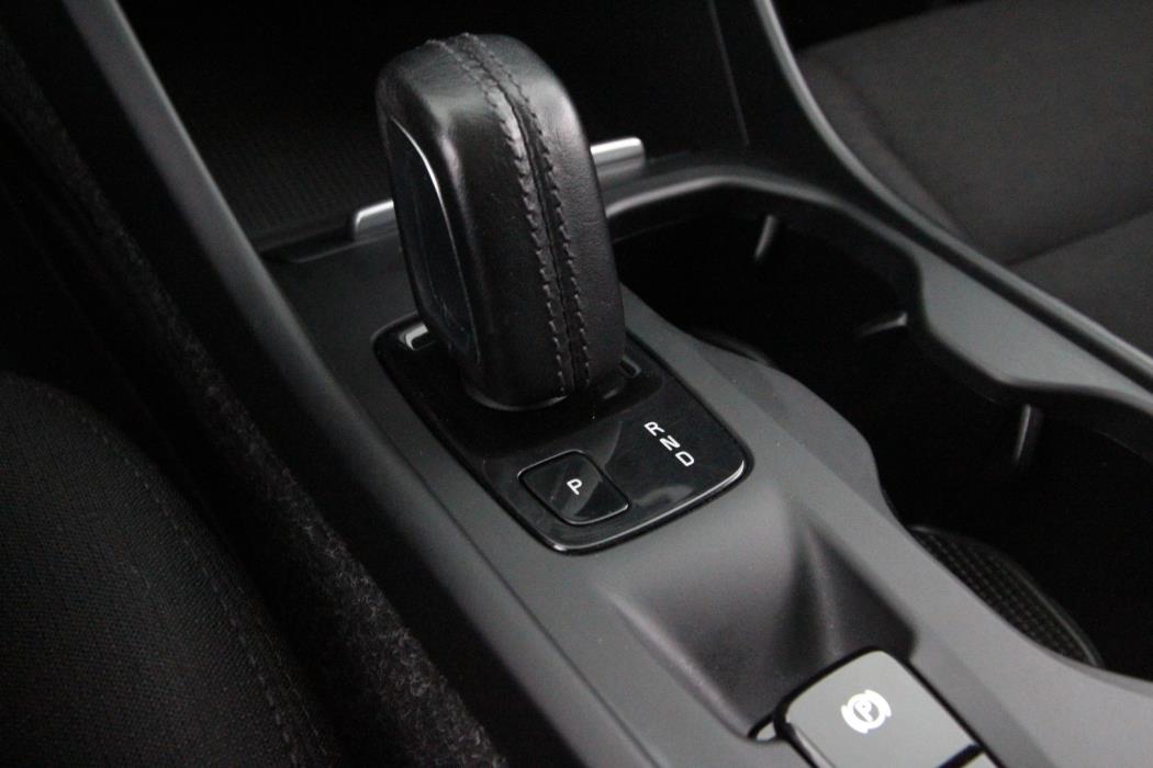 VOLVO XC40 2019