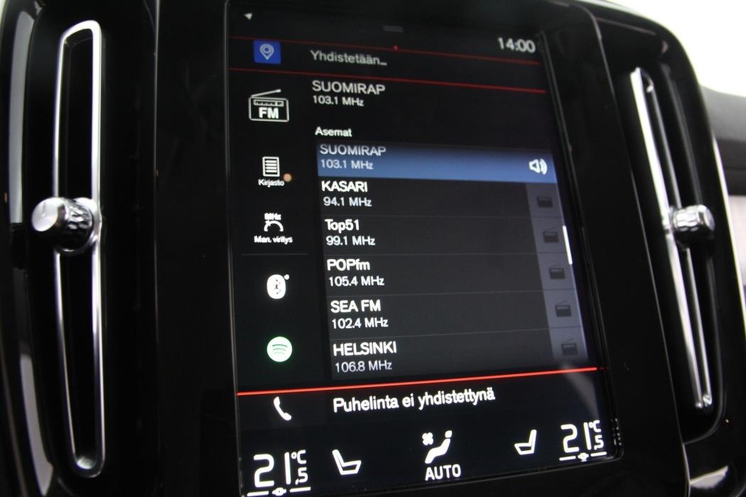 VOLVO XC40 2019