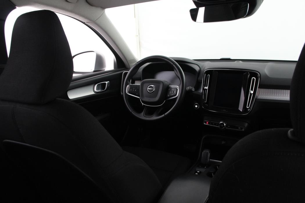 VOLVO XC40 2019