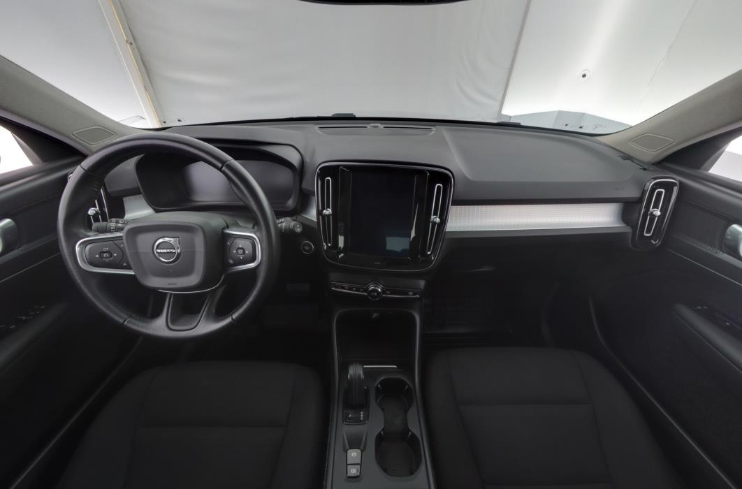 VOLVO XC40 2019