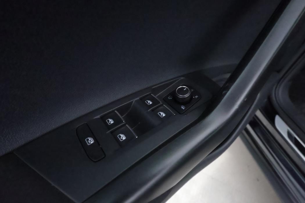 VOLKSWAGEN Polo 2019