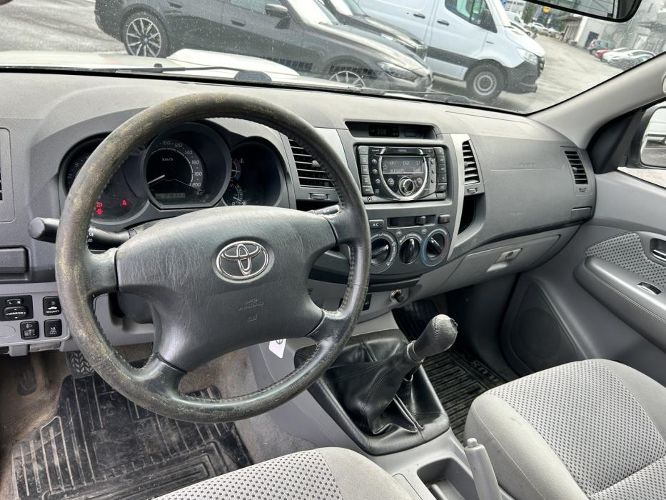 TOYOTA Hilux 2009