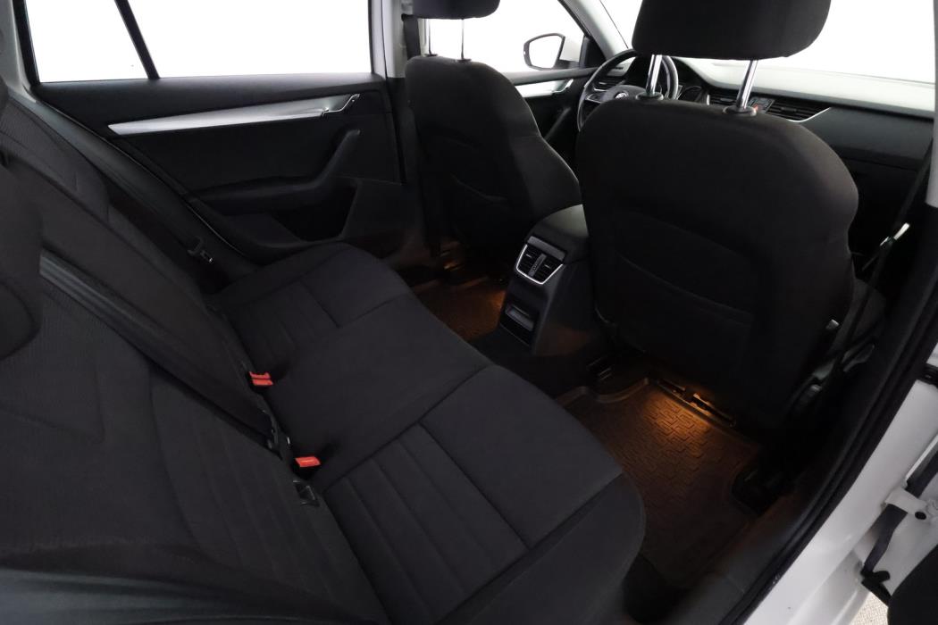 SKODA Octavia 2014