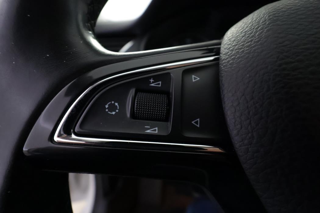 SKODA Octavia 2014