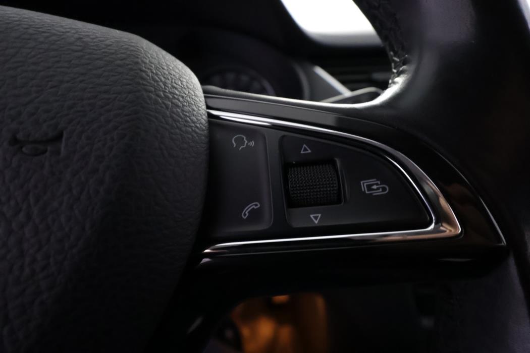 SKODA Octavia 2014