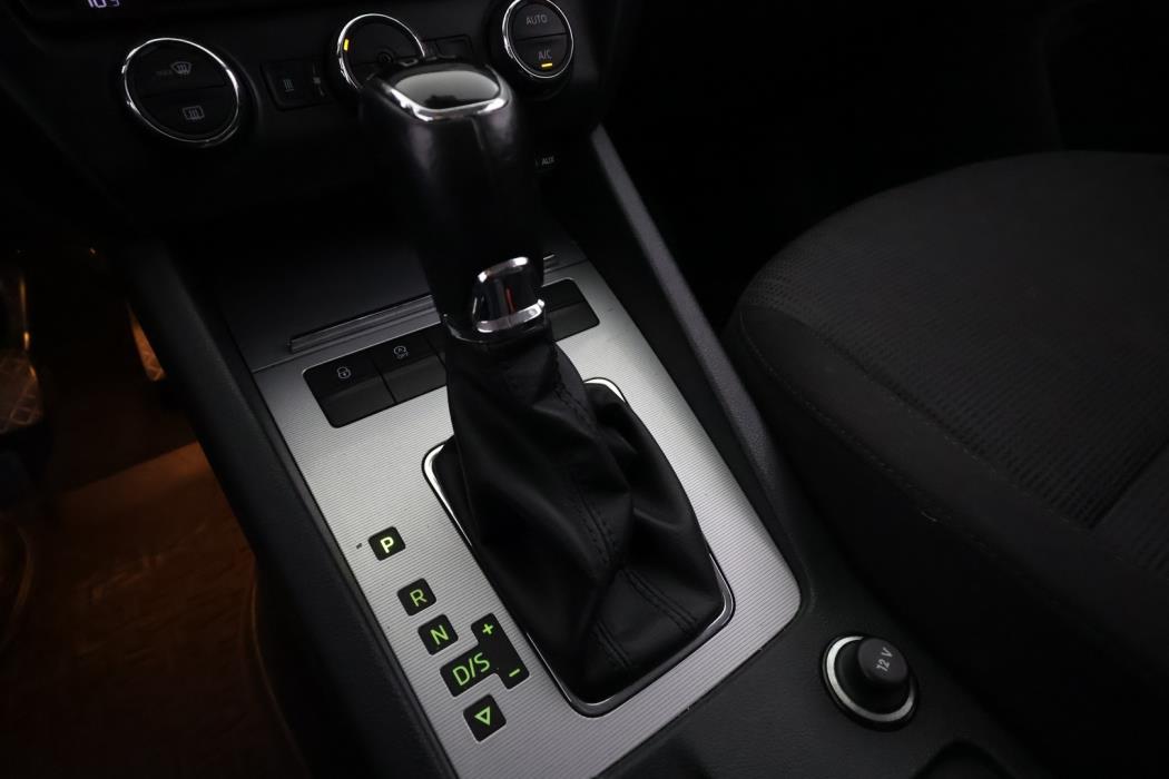SKODA Octavia 2014