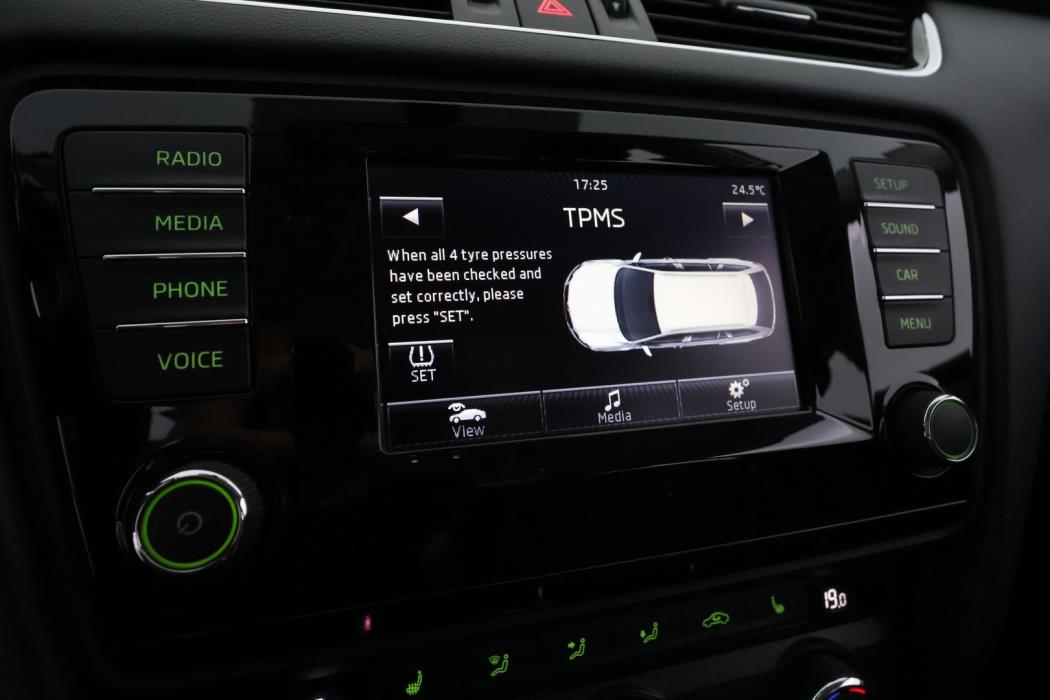 SKODA Octavia 2014