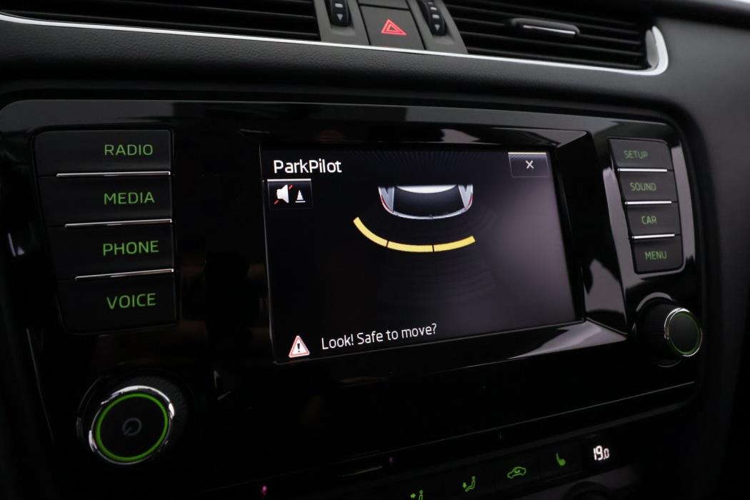 SKODA Octavia 2014