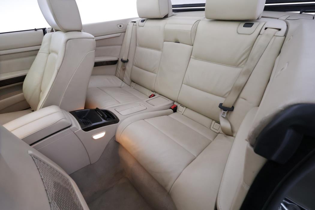 BMW 320 2008
