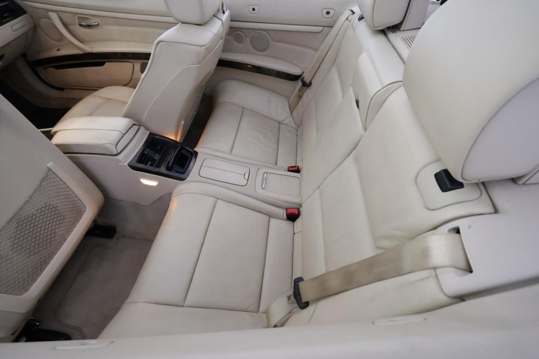 BMW 320 2008