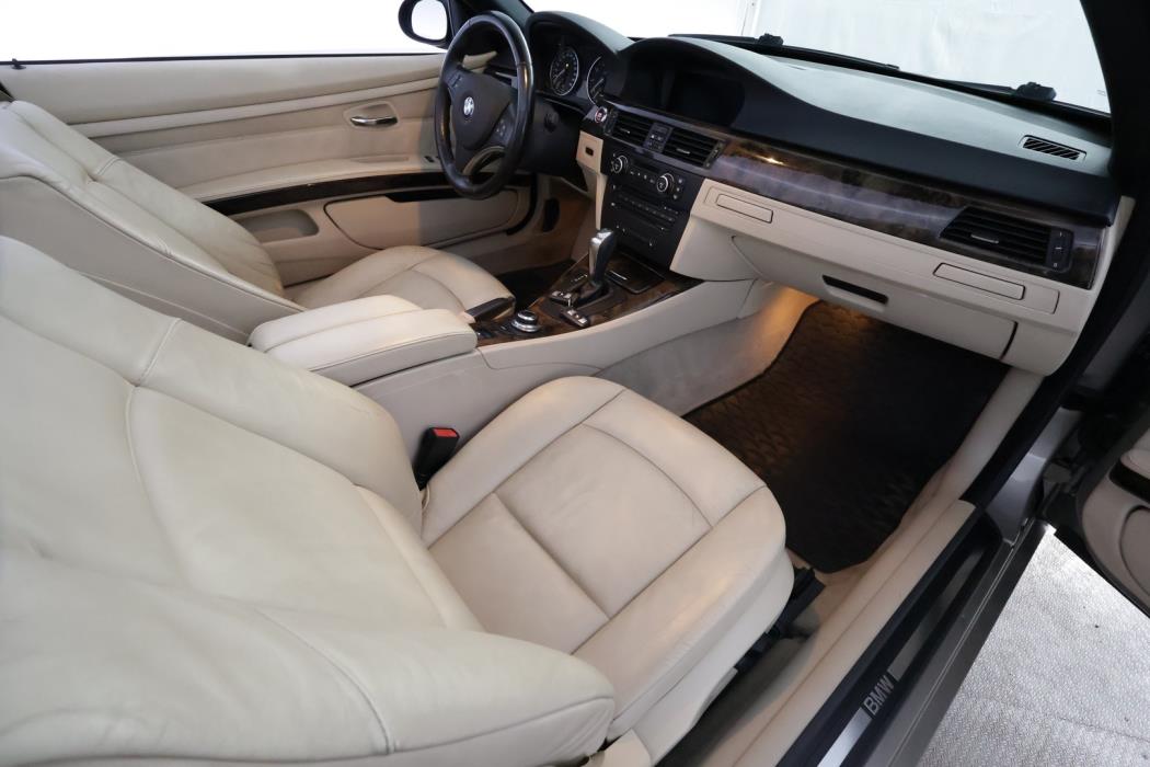 BMW 320 2008
