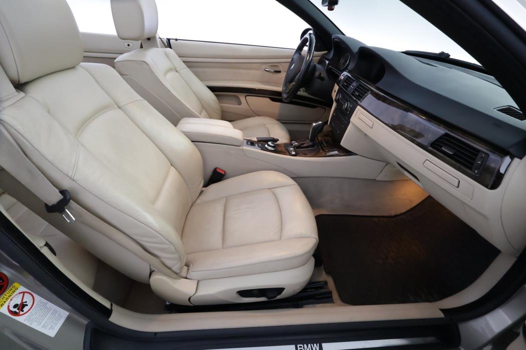 BMW 320 2008