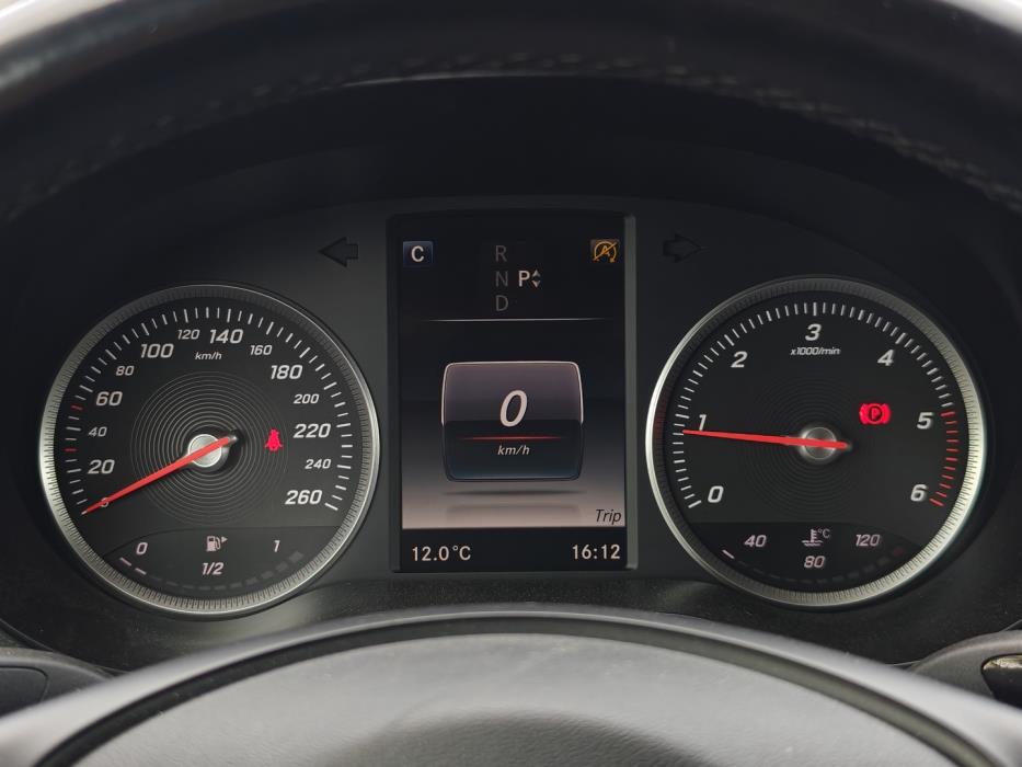 MERCEDES-BENZ C 2016