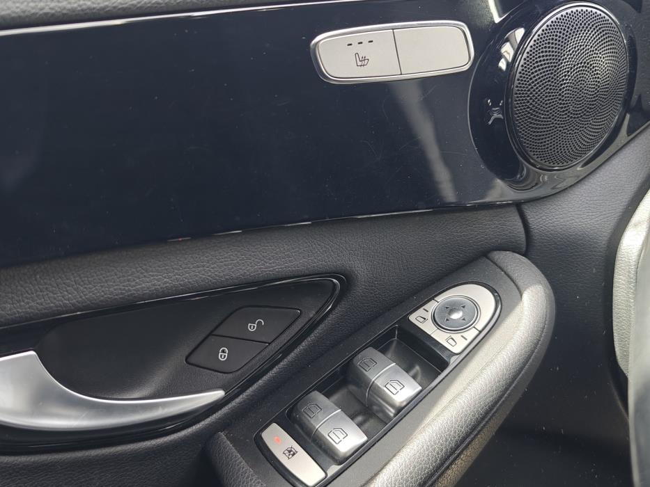 MERCEDES-BENZ C 2016