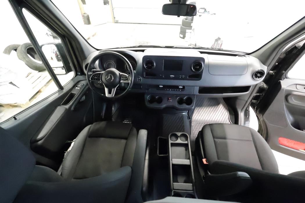 MERCEDES-BENZ Sprinter 2019