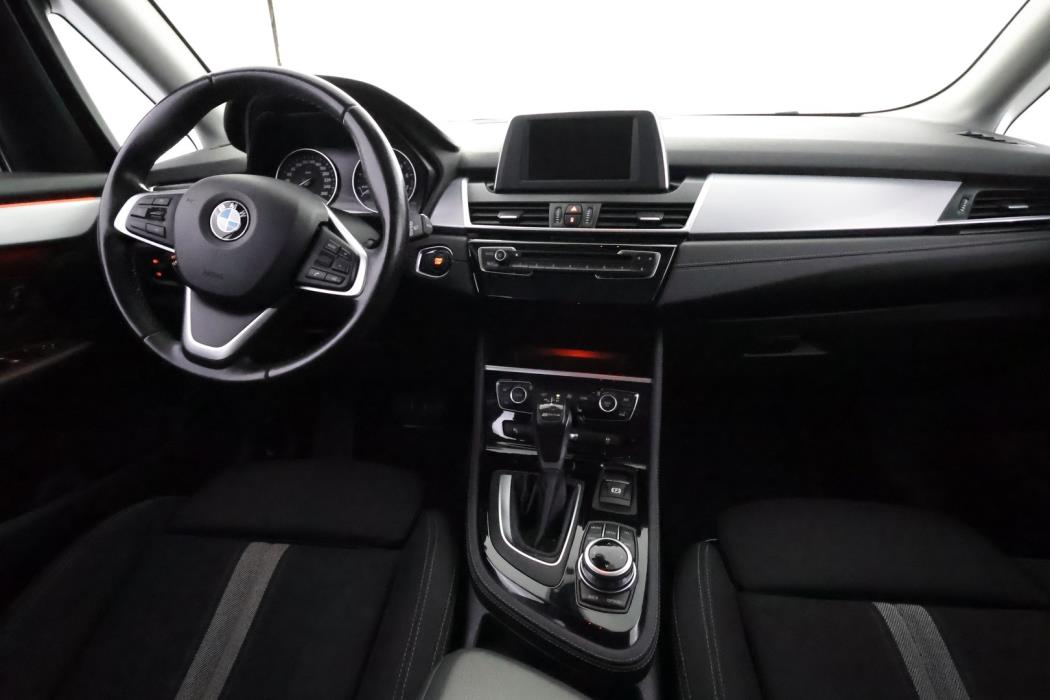 BMW 225 2017
