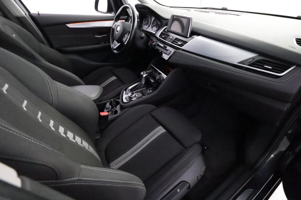 BMW 225 2017