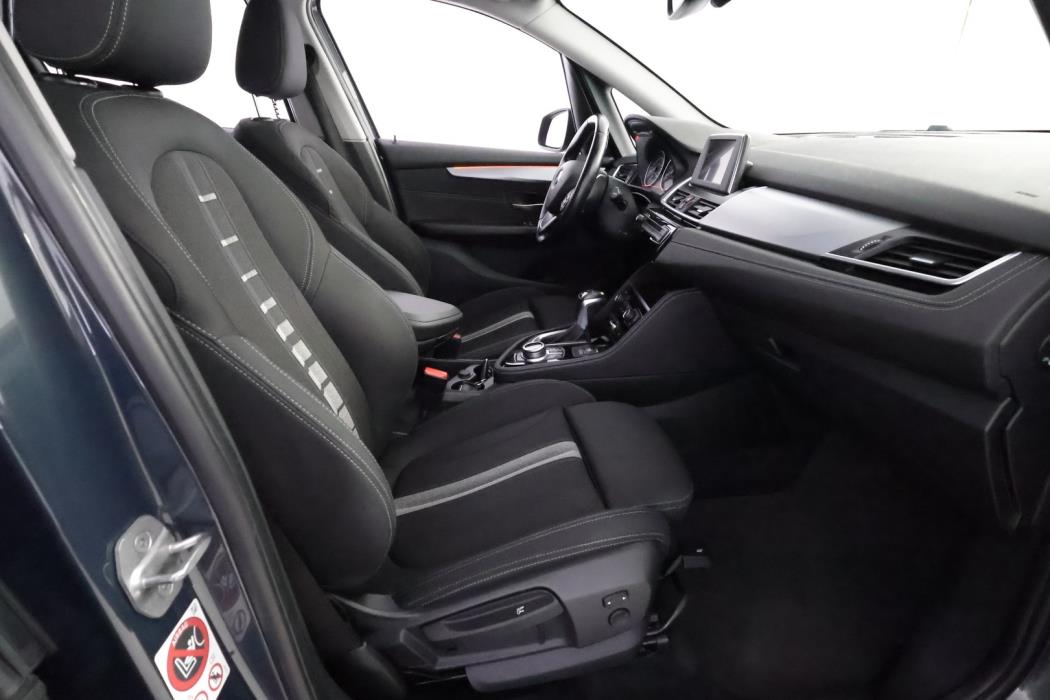 BMW 225 2017
