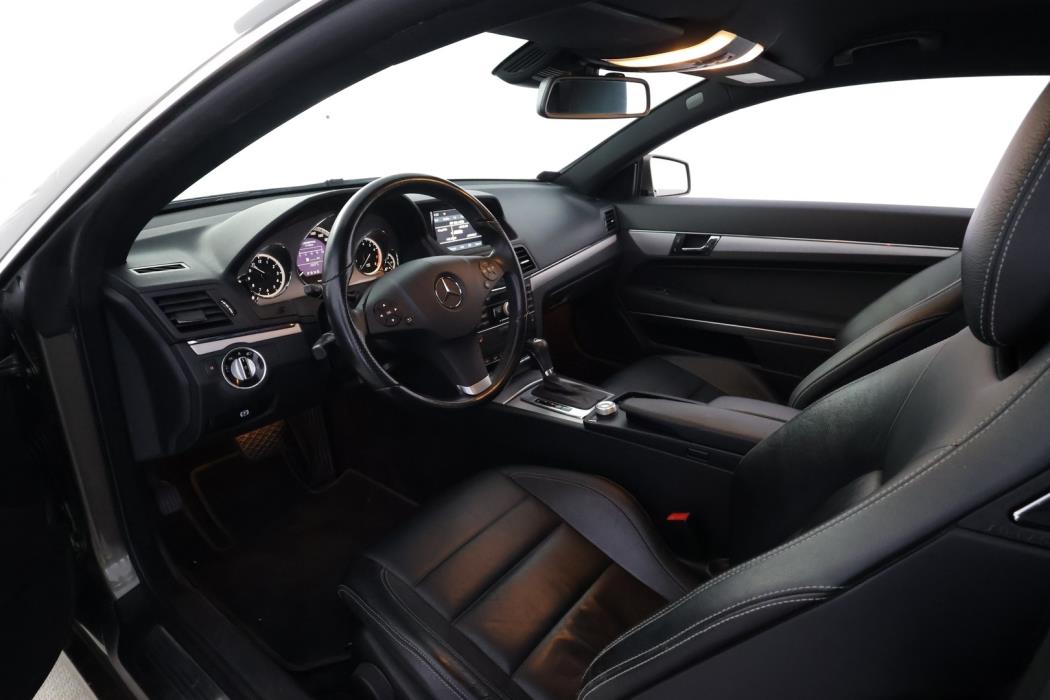 MERCEDES-BENZ E 2010
