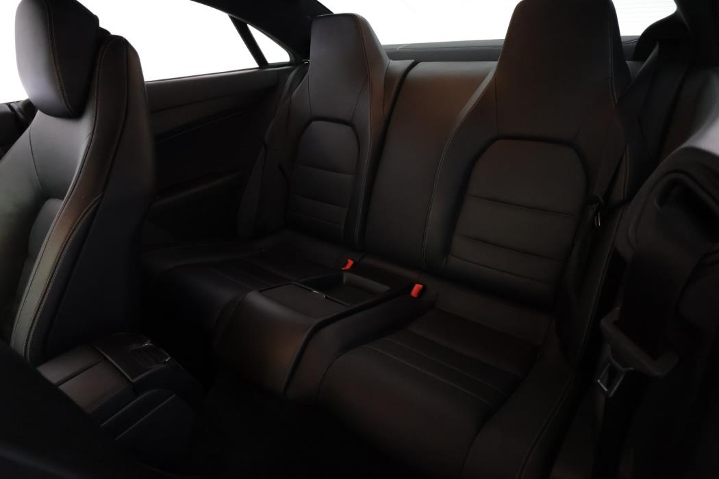 MERCEDES-BENZ E 2010