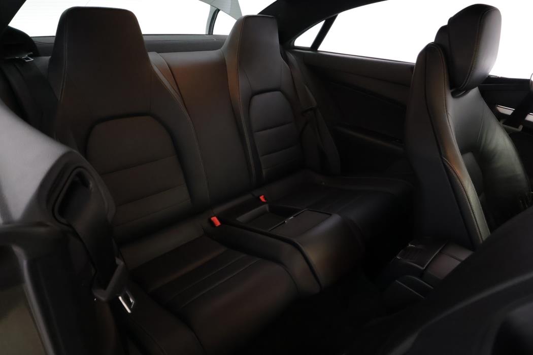 MERCEDES-BENZ E 2010