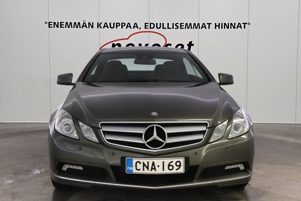 MERCEDES-BENZ E 2010