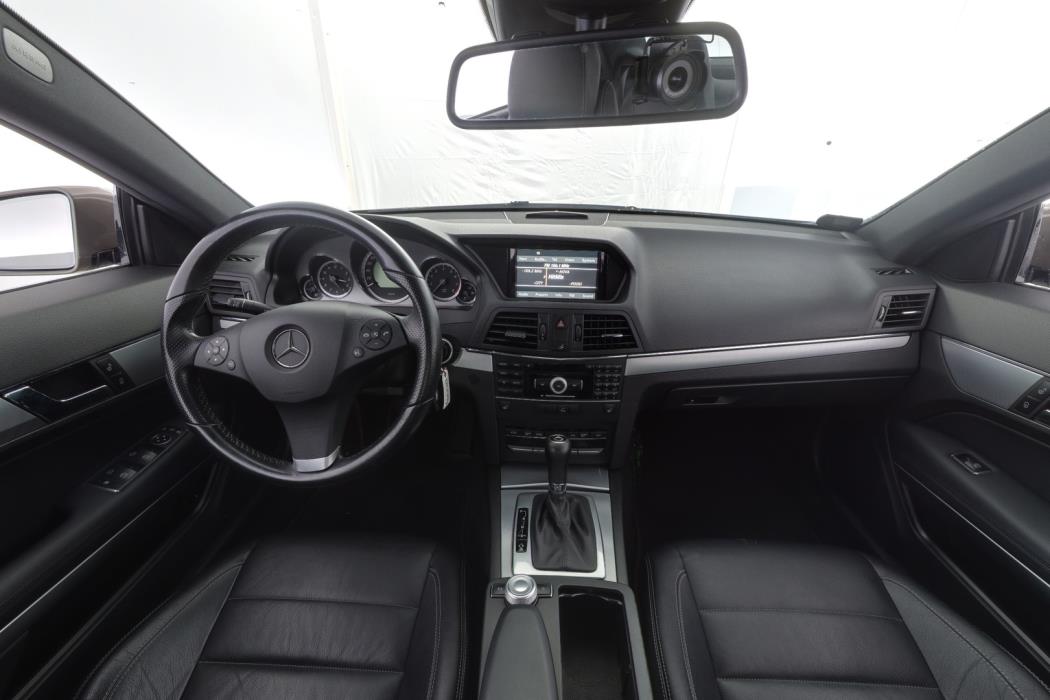 MERCEDES-BENZ E 2010