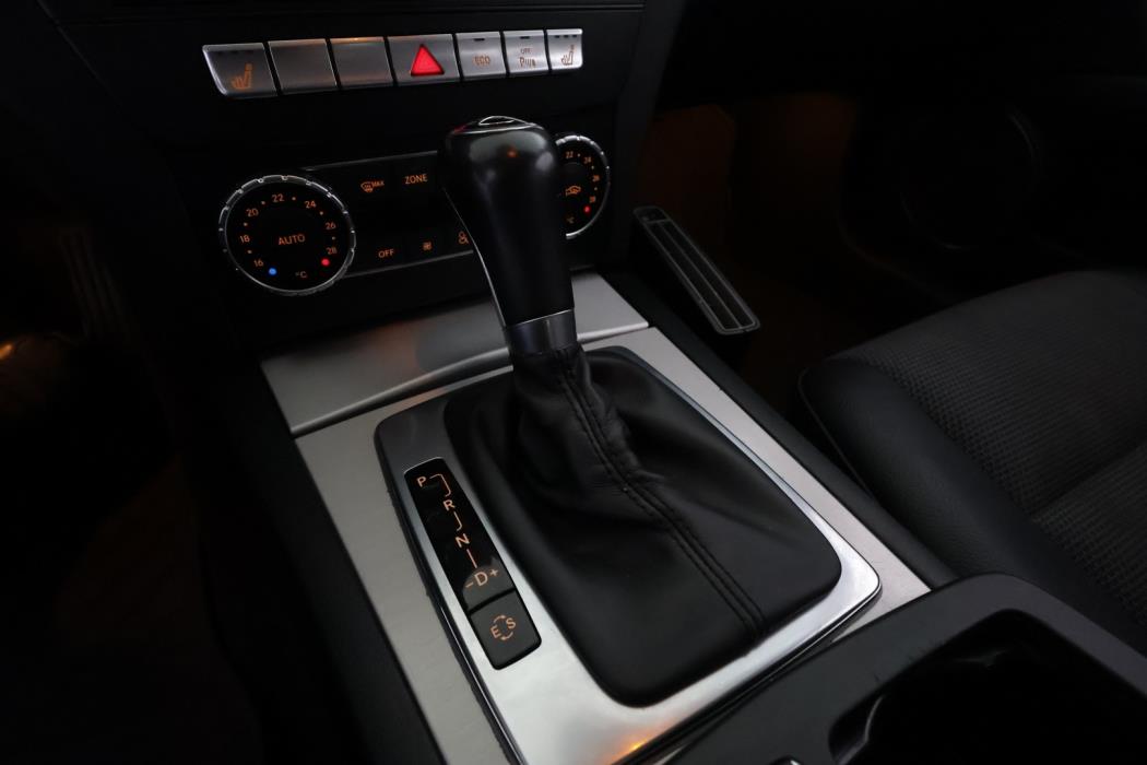 MERCEDES-BENZ C 2013