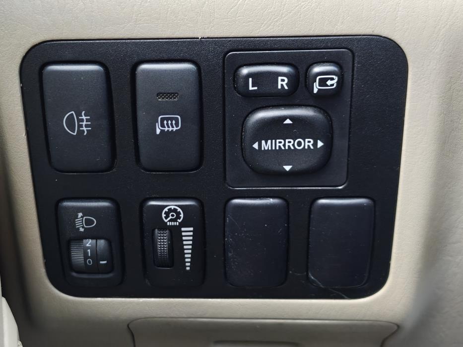 TOYOTA Land Cruiser 2006