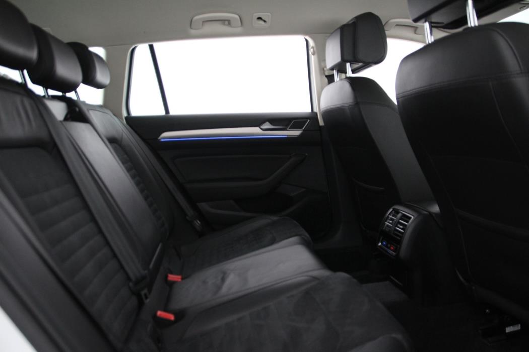 VOLKSWAGEN Passat 2017