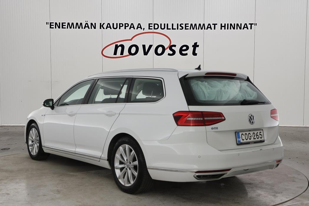 VOLKSWAGEN Passat 2017