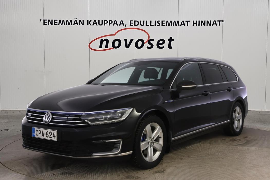 VOLKSWAGEN Passat 2018