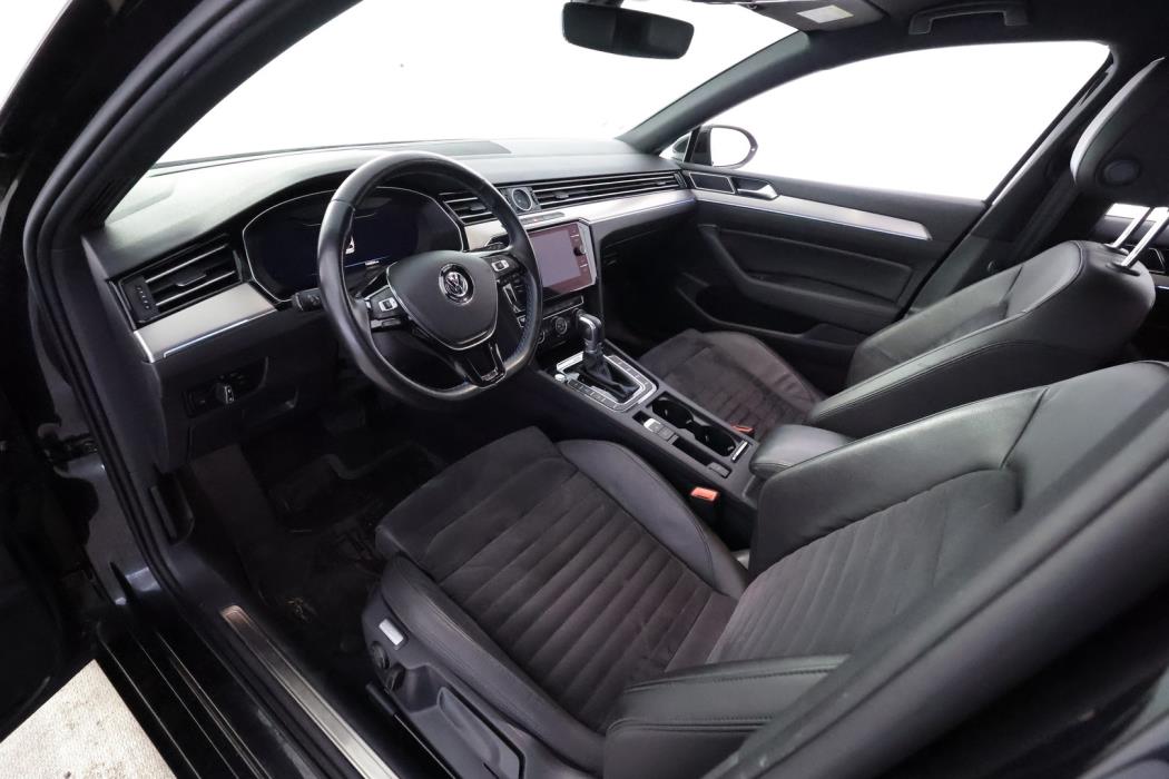 VOLKSWAGEN Passat 2018
