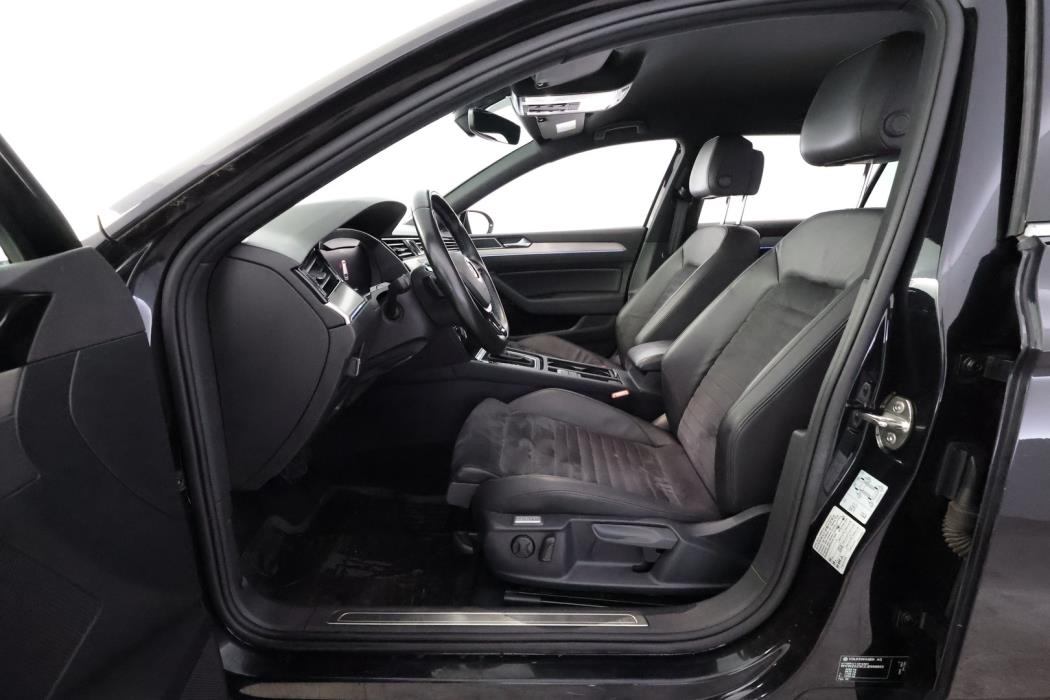 VOLKSWAGEN Passat 2018