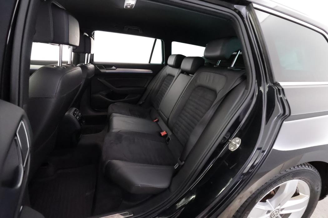 VOLKSWAGEN Passat 2018